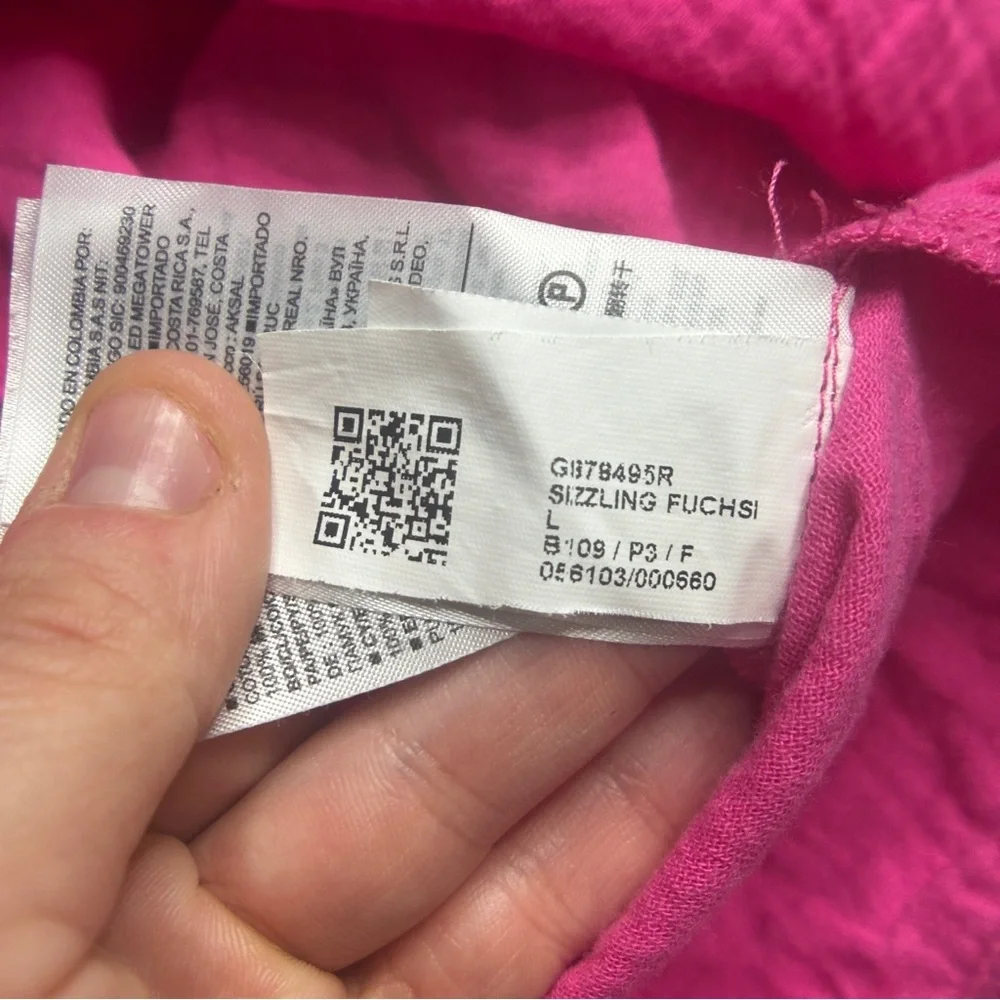 EUC GAP Pink Button-Down Shirt Size L - Picture 12 of 13